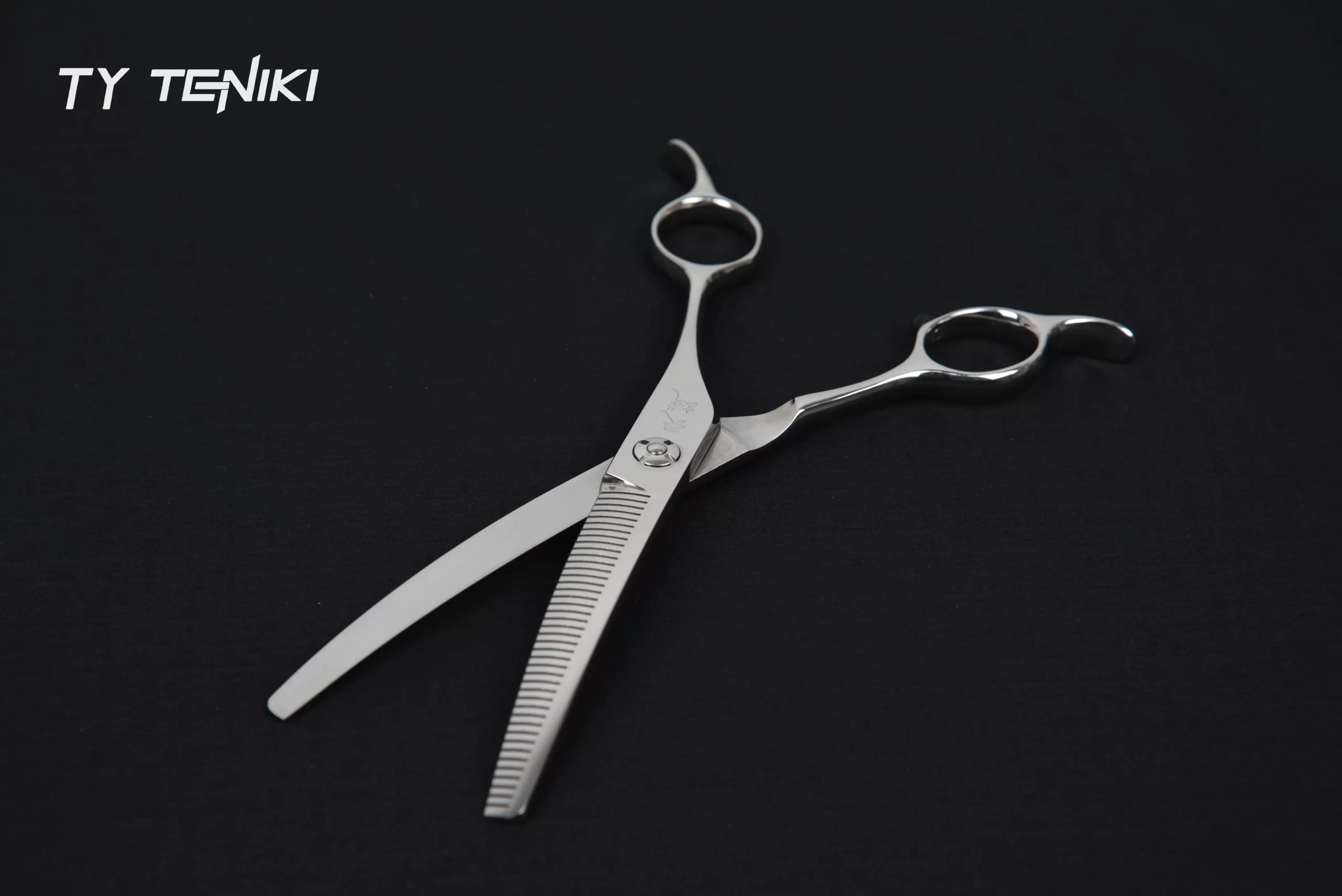 CT-65C / CT70C Series Curved Thinning Scissors (For Natural Contouring) - Image 4
