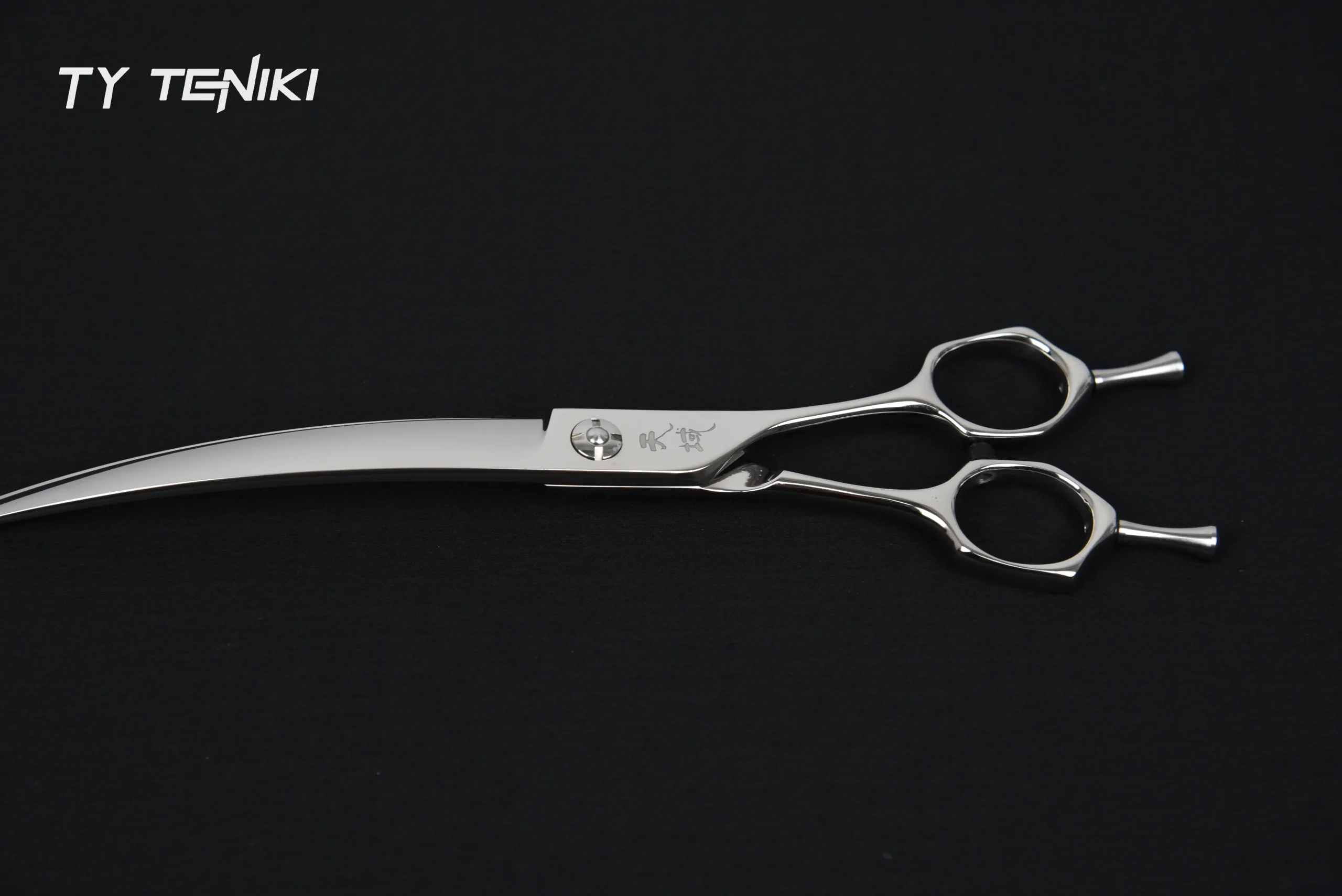 BS-75 High-Gloss 7.5" VG10 30-Degree Curved Grooming Scissor for Large Breeds - Image 2