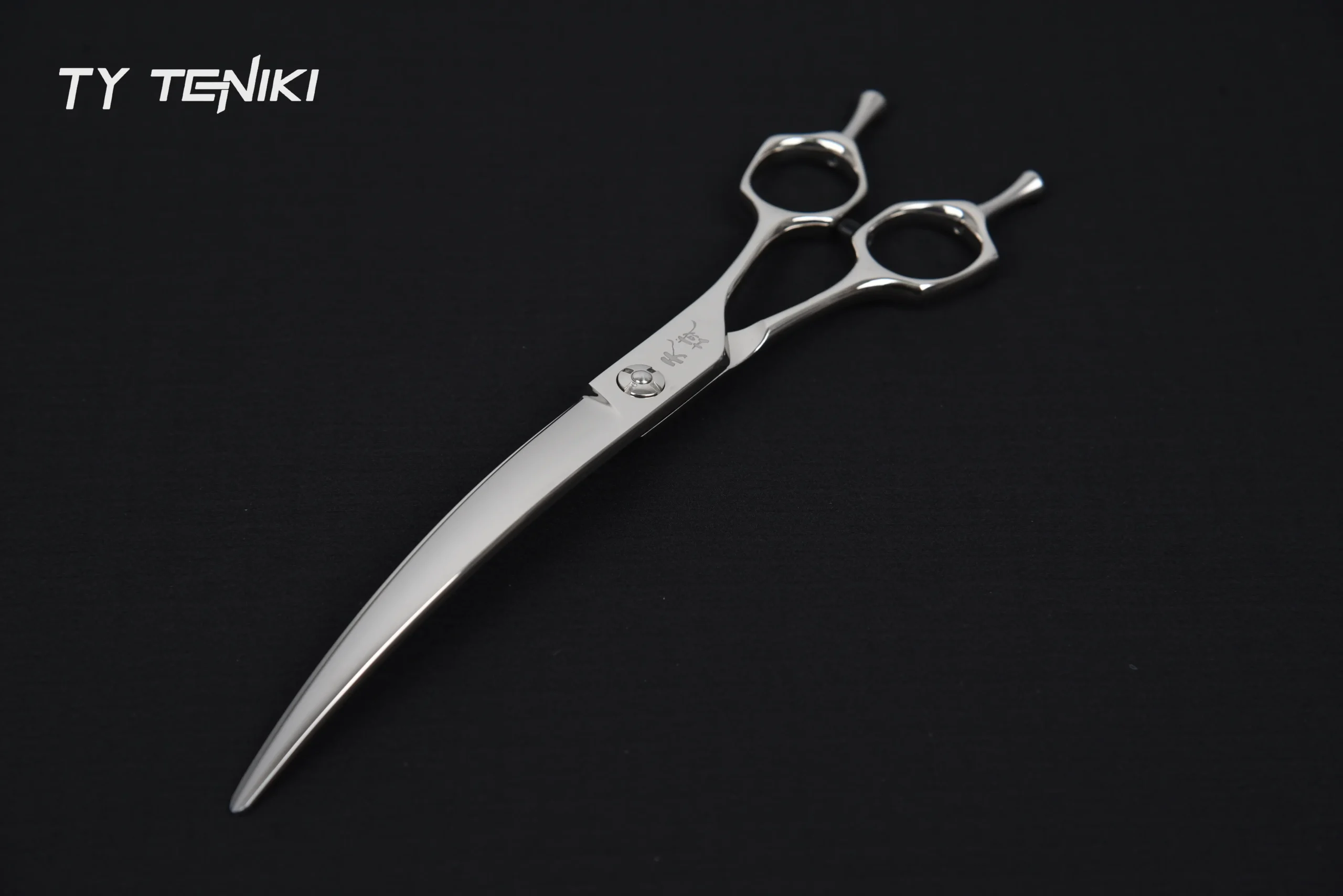 BS-75 High-Gloss 7.5" VG10 30-Degree Curved Grooming Scissor for Large Breeds - Image 4