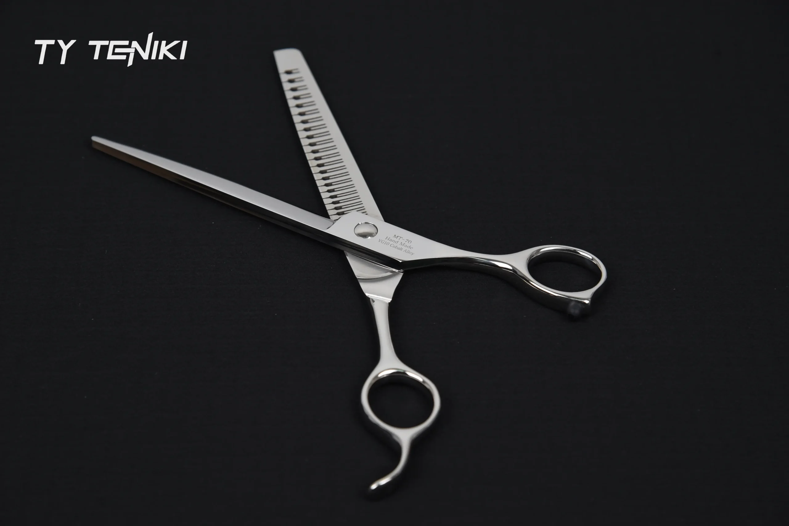 MT-70 Patented 7" & 7.5" VG10 Natural Finish Scissor | 90% Seamless Removal