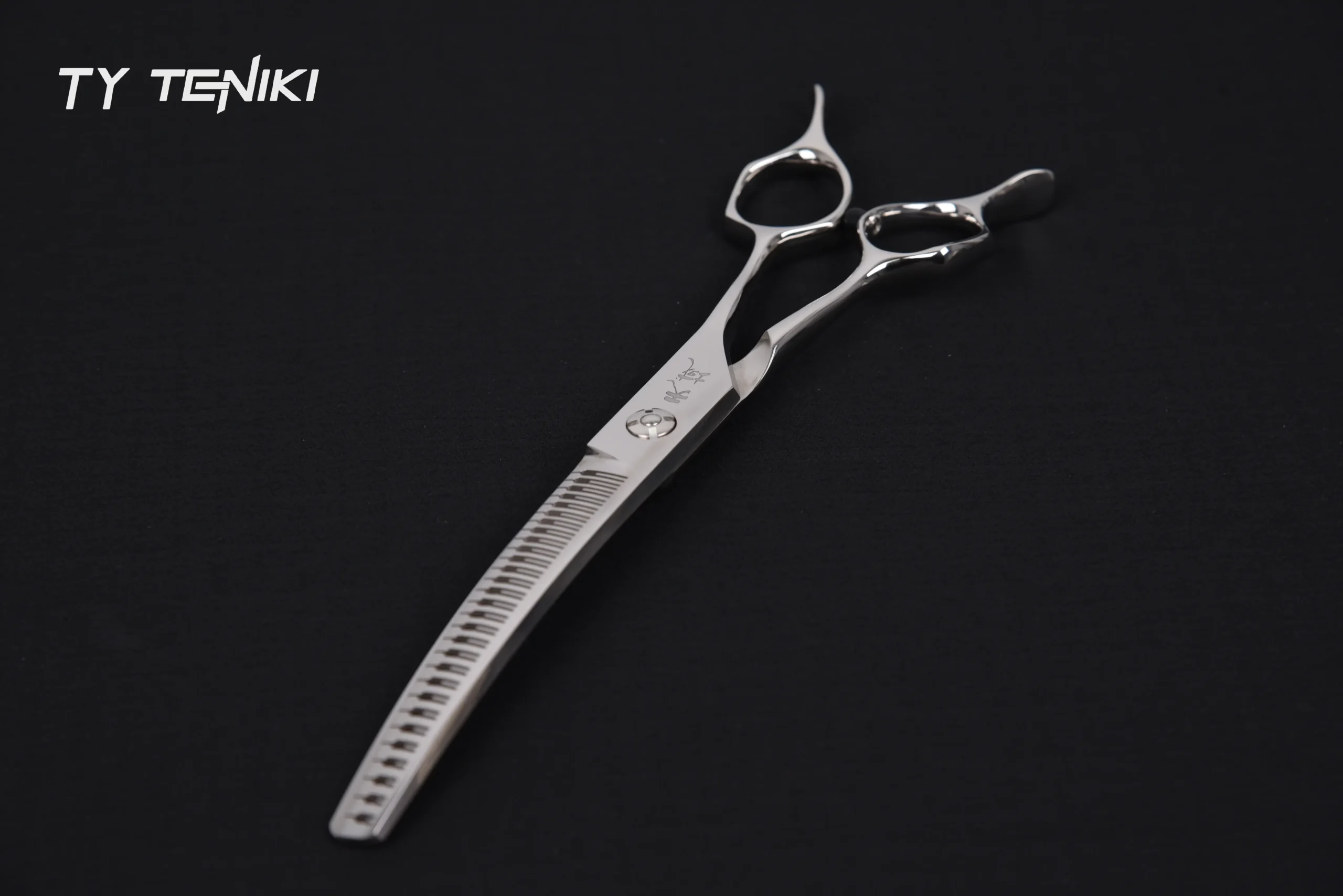 MT-70C Curved Patented VG10 Natural Finish Scissor | Spherical Sculpting - Image 4