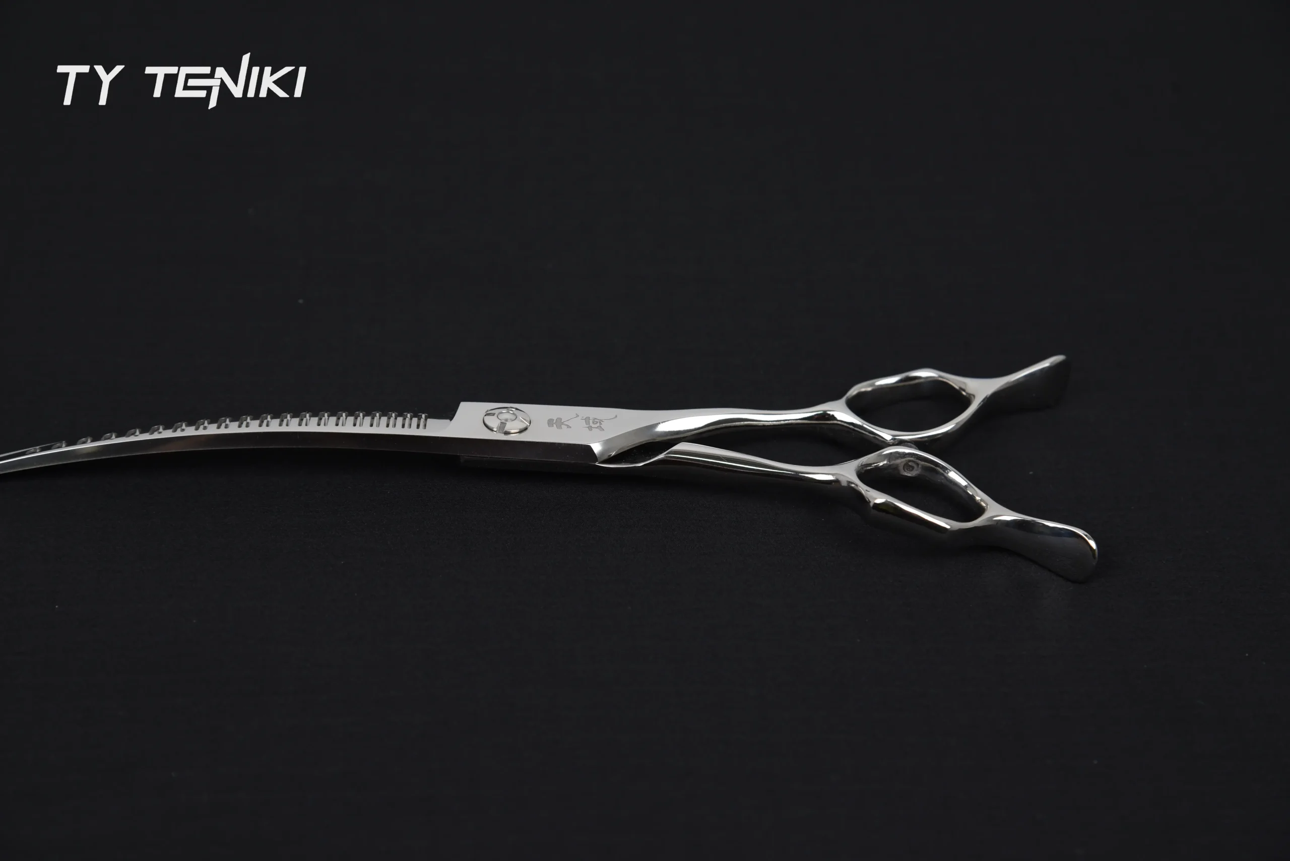 MT-70FC Precision Curved 7" VG10 Natural Scissor | Asian Fusion Pinnacle - Image 2